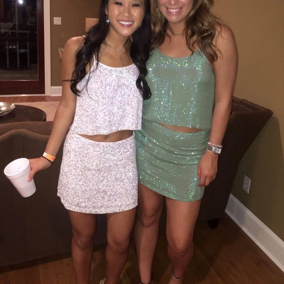 MLV Clyde Two Piece Set - Picture 5 of 5